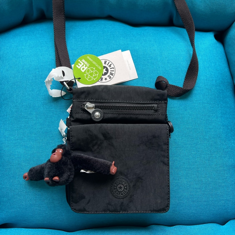 Crossbody wallet